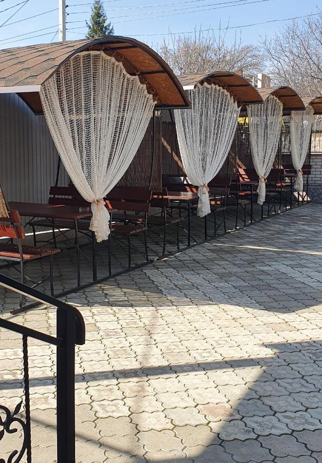 Hotel Konus Falesti Exteriör bild
