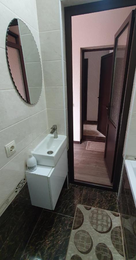 Hotel Konus Falesti Exteriör bild