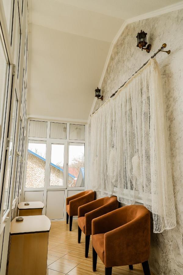 Hotel Konus Falesti Exteriör bild