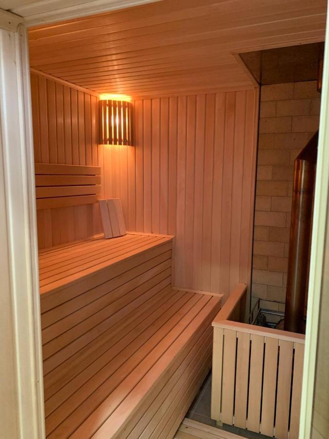 Hotel Konus Falesti Exteriör bild
