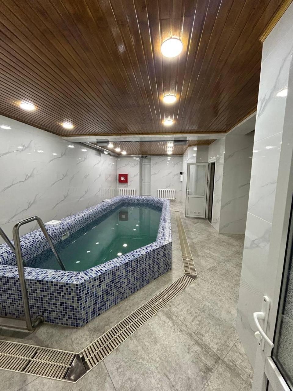 Hotel Konus Falesti Exteriör bild